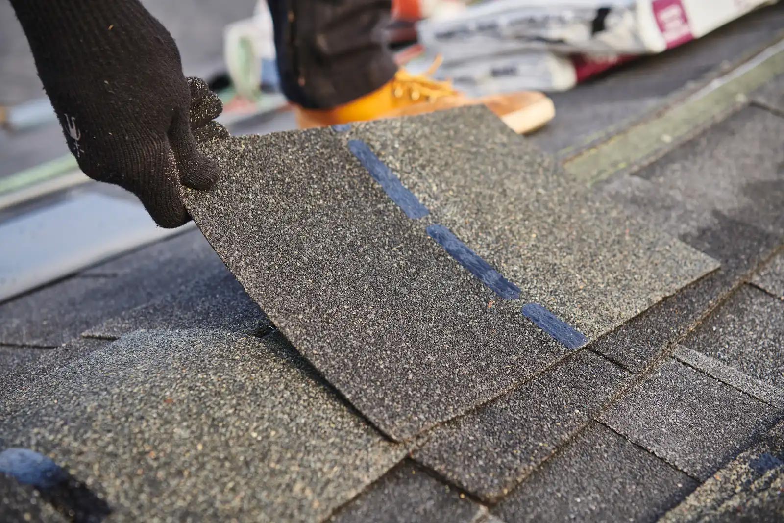 Is Your Roof Ready for Winter? 5 Signs Homeowners in Passaic County Shouldn&rsquo;t Ignore